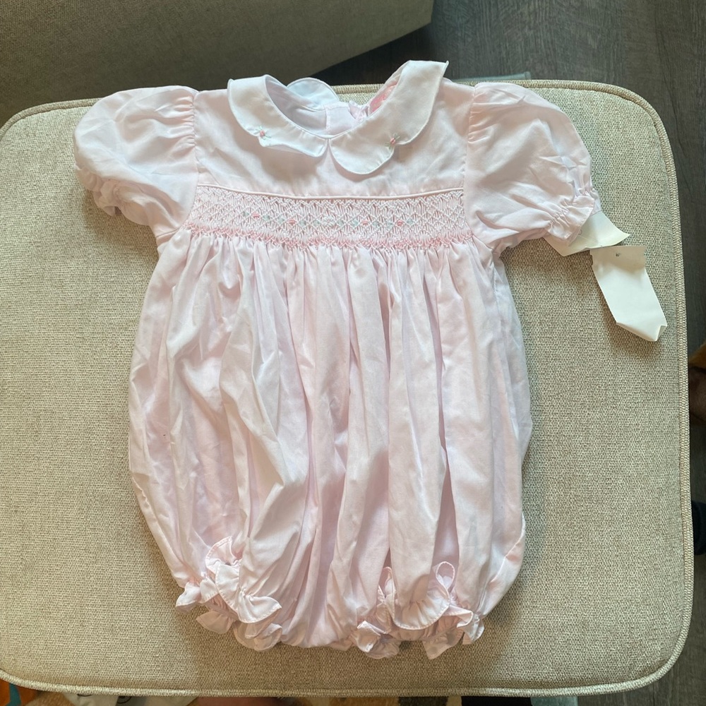 Petit ami NWT bubble romper